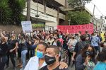 Trabalhadores e usuários tomam a rua para defender o Hospital do Campo Limpo ameaçado de privatização por governo Covas